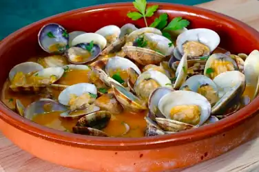 Almejas a la marinera